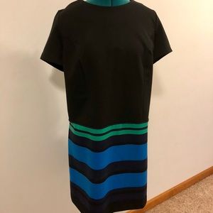 Color block shift dress